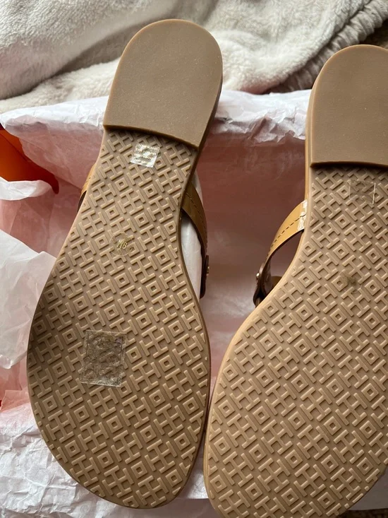 Tory Burch Miller Patent Sandals in Sand NIB - Picture 5 of 13